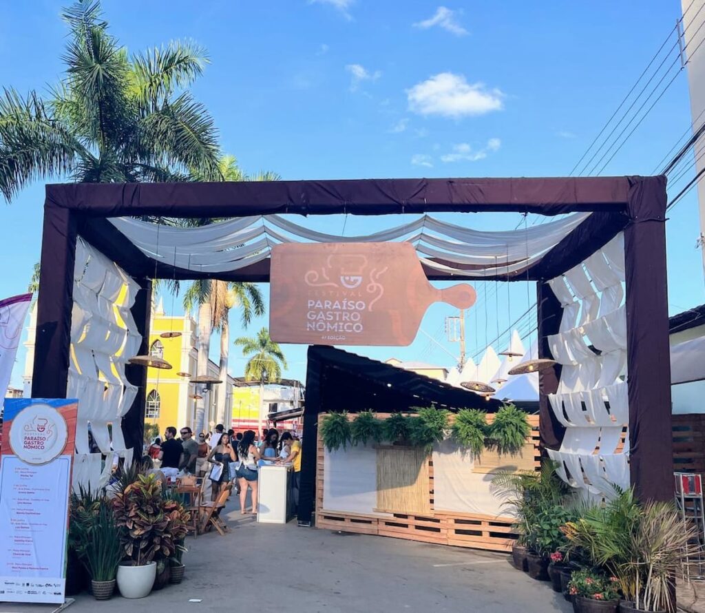 Imagem mostra Festival Gastronômico em Santana do Paraíso, uma das cidades de Ipatinga.