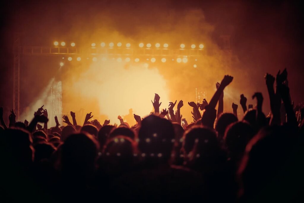Imagem mostra festa de comemoração aniversário Ipatinga e Timóteo 2026.